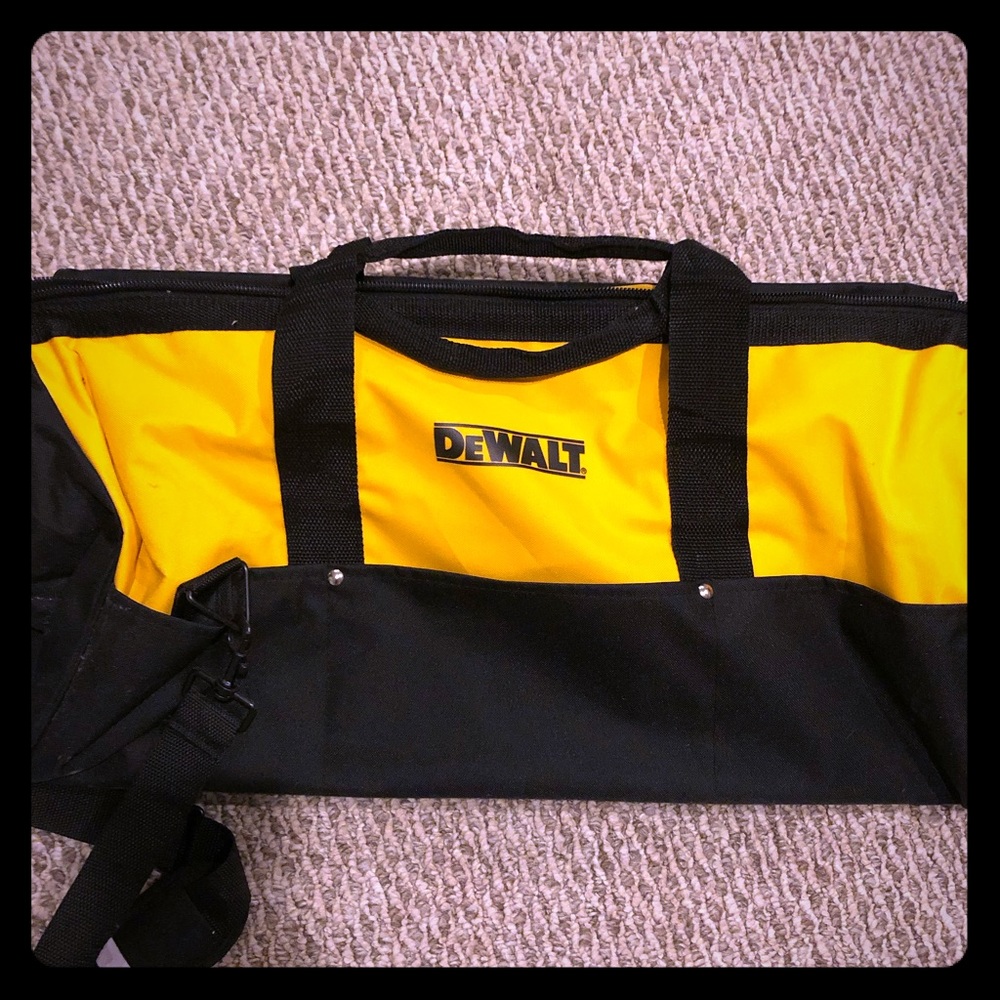 Dewalt 24” Heavy Duty Tool Bag